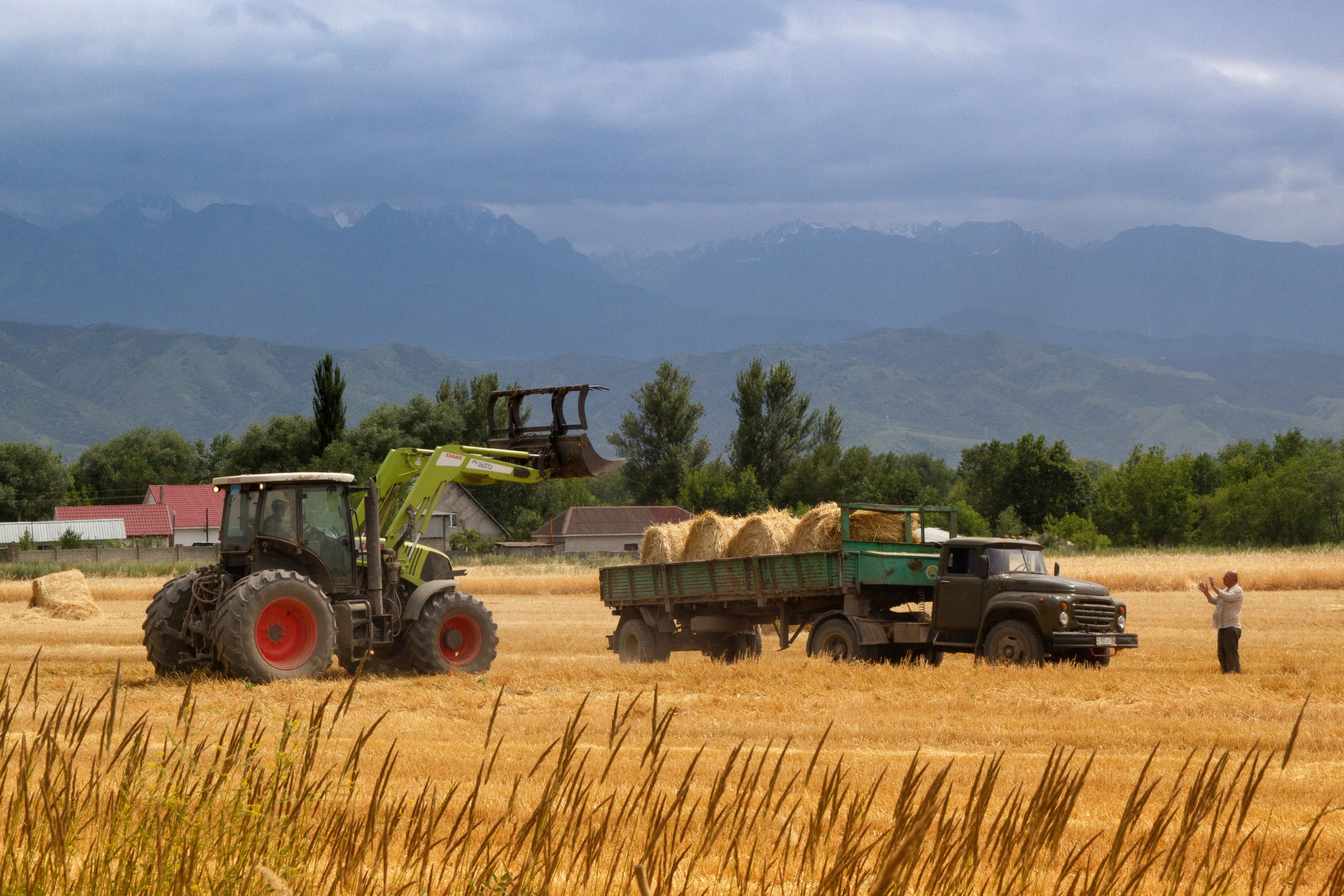 APIA: 31 decembrie, termen-limită pentru depunerea cererilor de finanțare pentru motorina utilizată în agricultură, pentru 2025